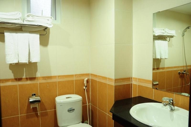 Canh Buom Hotel Da Nang Kamer foto